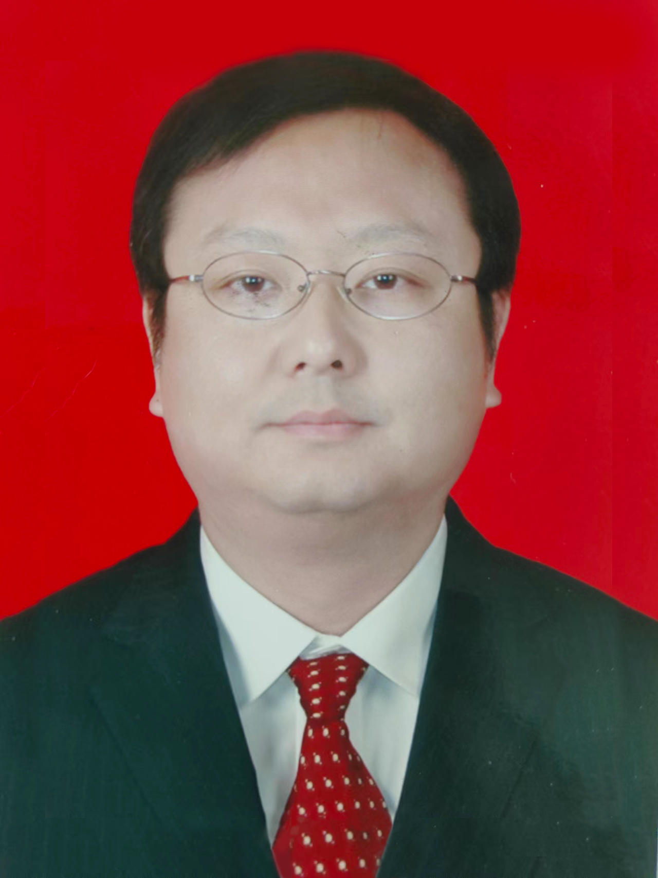 郑文新:郑文新
